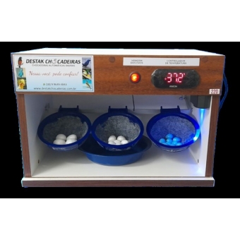 Chocadeira Compacta Para Pássaros Com 3 Ninhos